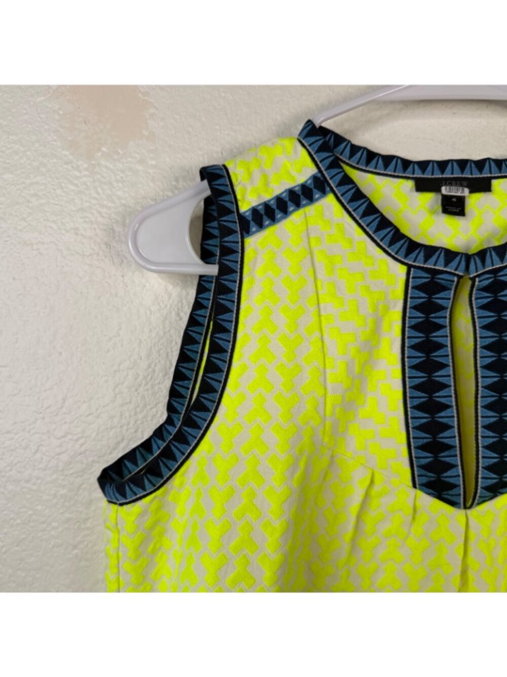 J.CREW Neon Arrow Print Mod Shift Dress Pockets Yellow White Sz 4 Resort Yacht - Picture 5 of 14